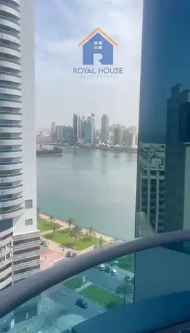 شقة فاخرة للبيع في الشارقة مساحة كبيرة وسع