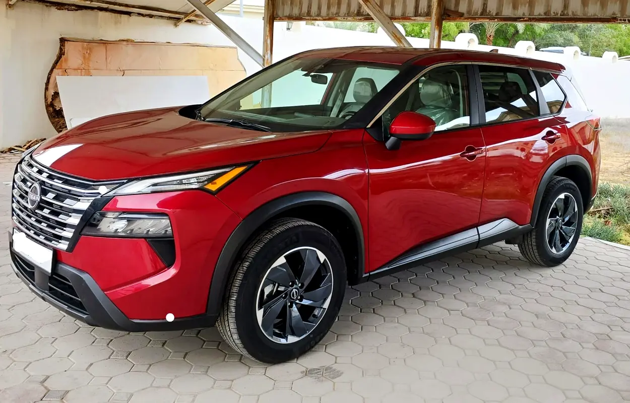 Nissan Rogue 2025 — photo 1 of 8