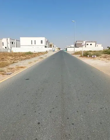 للبيع قطعة أرض في الشارقة منطقة روضة القرط