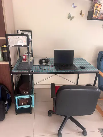 L-Shape Study Table in Good Condition