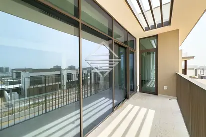 MAIDS ROOM | BRAND NEW | 4 PARKING SPACES