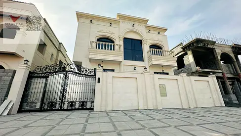 Owns a villa with European finishing, immediate receipt, and is freehold for all nationalities