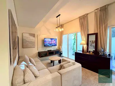 UPGRADED I FULLY FURNISHED I VACANT
