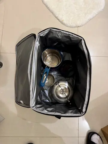 Cooler bag + camping cookware set