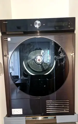 Samsung latest model bespoke 9 kg dryer with WIFI AND AI FUTURE