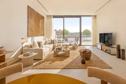 Luxury 1BR | Burj View | Spacious Layout