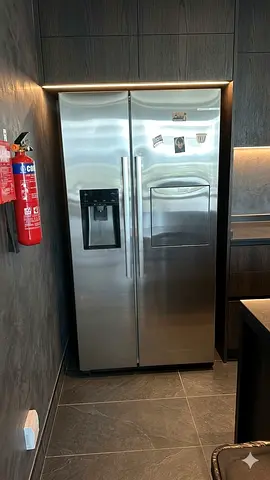 BOSCH LATEST MODEL SERIES 8 side by side fridge with water depanser and ice maker mini bar by HTC