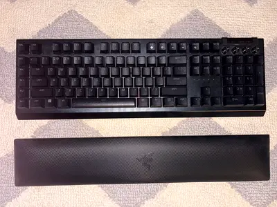Razer keyboard - BLACKWIDOW V4