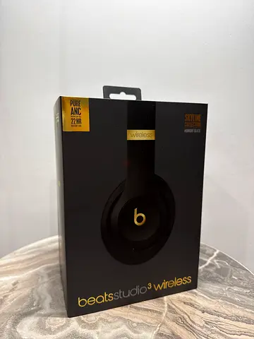 Beats Studio 3 Wireless Headphones - Skyline Collection