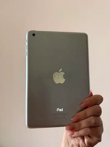 Apple iPad With damaged screen to be repaired