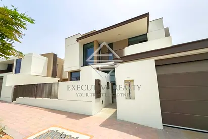 BRAND NEW | 4 PARKING SLOT | WITH MAIDS ROOM