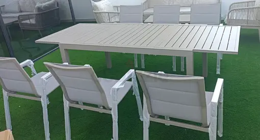 Elegant Outdoor extandable Dining Set with Chairs