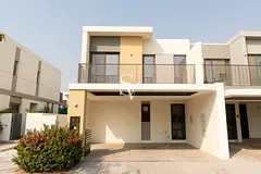 Large Garden | Well Maintained |Vacant on Transfer