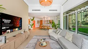 Palm Shoreline Living | 4BR Elegant Resort Style | Beach Access