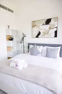 Bright &amp; Elegant 1BR | Fully Furnished | Balcony