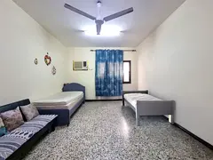 Spacious Bedspace for bachelors