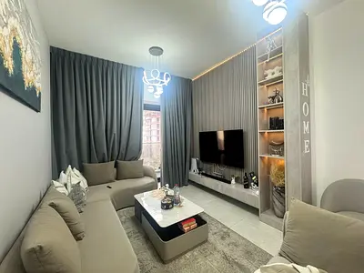 FULLY UPGRADED | MID FLOOR | WELL MAINTAINED