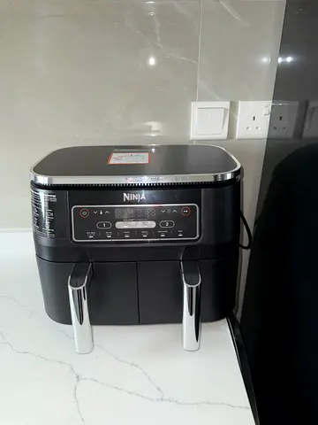 Ninja Foodi Dual Zone Digital Air Fryer, 2 Drawers, 7.6L, 6-in-1. 2 year warranty- BRAND NEW