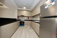 One Month Rent Free-Spacious 2 BR Flat