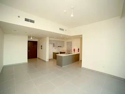 Spacious Open Layout | City Skyline Views | Ready to Move-in