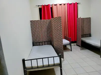 Single Bed Space Available for Keralite Executive Bachelors in Dunes Village