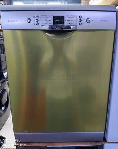 Free delivery Bosch 3 rack Dishwasher for Sale - Excellent Condition