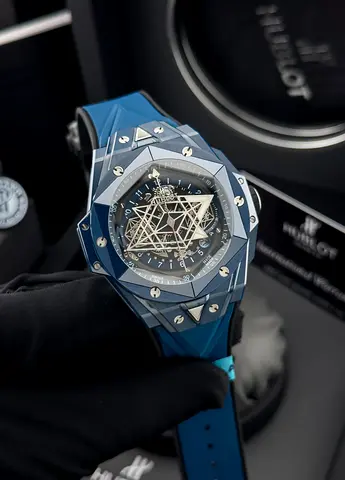 Hublot Big Bang Sang Bleu II Super Clone Swiss Movement