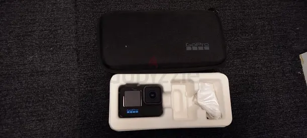 GoPro action camera with soft carry case — working condition