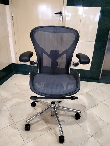 Newest Remastered Version V2 Herman Miller Aeron Chair Polished Aluminium Frame Size C