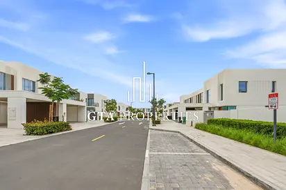 Park Facing | Brand New | Single Row