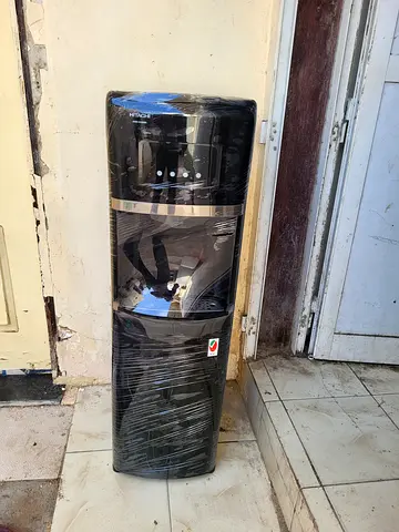 Hitachi bottom load water dispenser