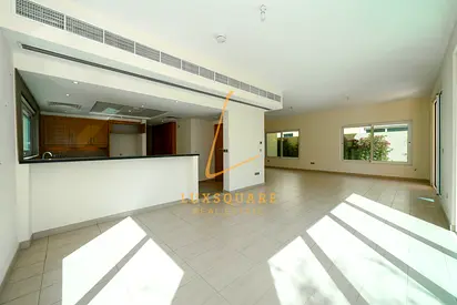 Spacious 4BR Villa I Landscaped I Ready to Move
