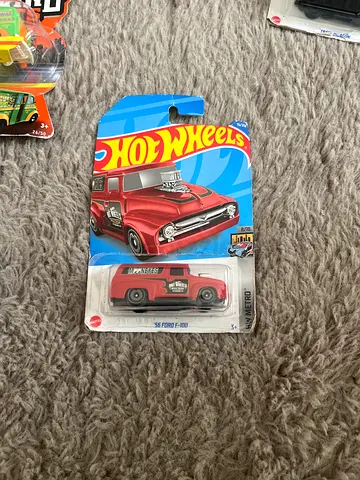 HotWheels 56 FORD F-100 hw metro red