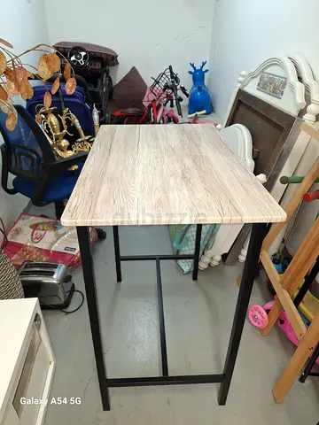 Sturdy Modern Bar Table