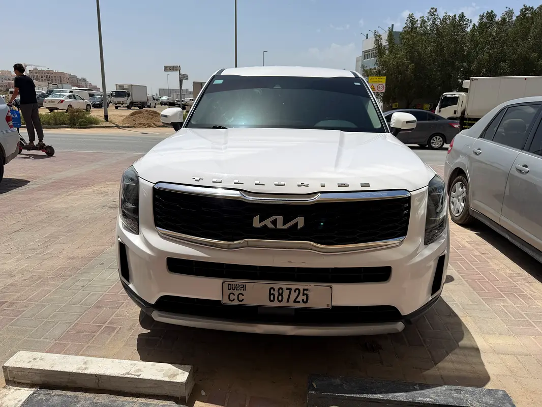 Kia Telluride 2022 — photo 1 of 16