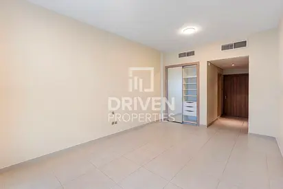 Spacious Apt | Close to Park | Prime Location