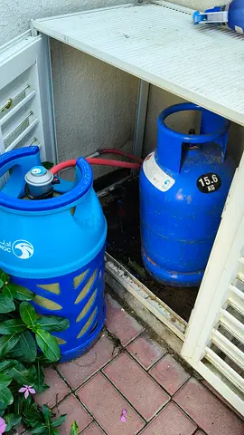 Selling two LPG gas cylinders