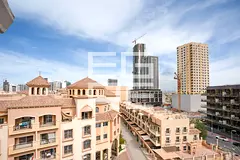 Spacious Top Floor 1BR with Massive Terrace