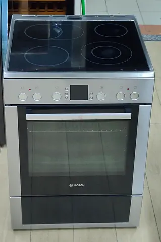 Bosch stove ceramic electric top 4 hobs 60by60 cm size  Excellent condition perfect working