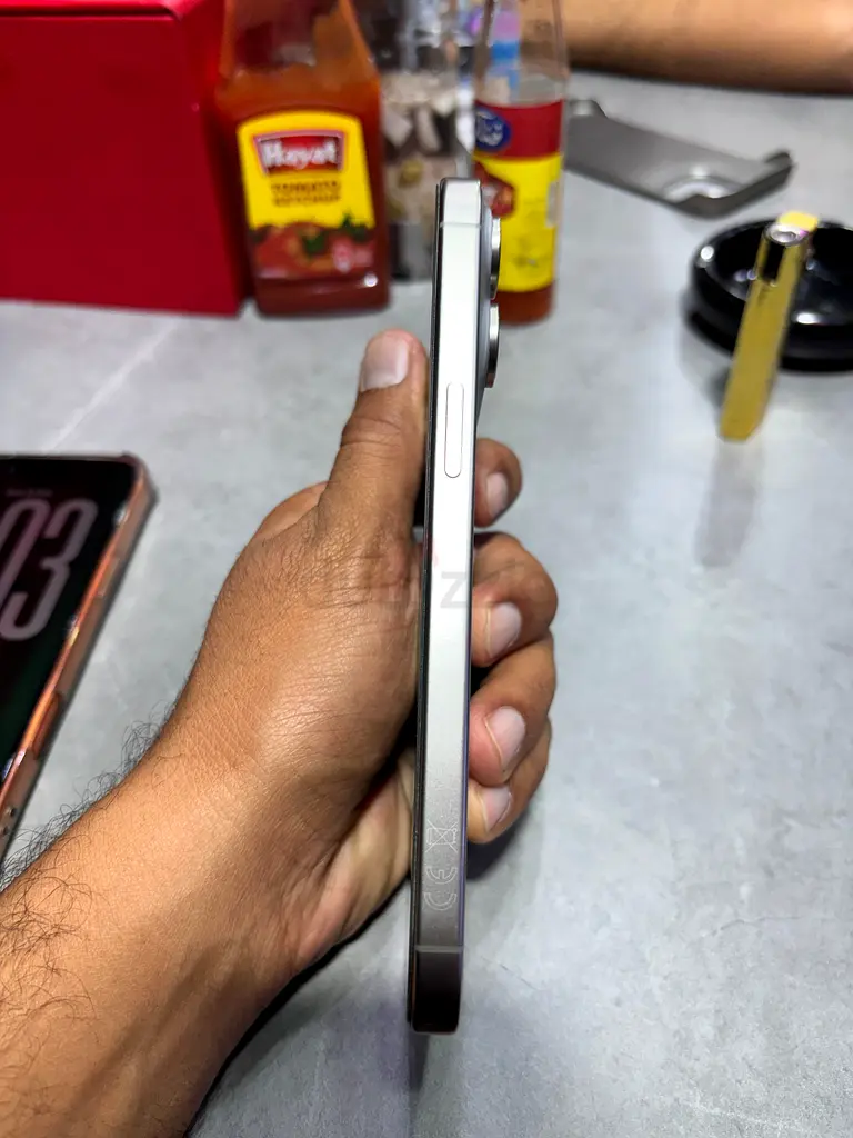 Iphone 15 pro max 256414981969234503685