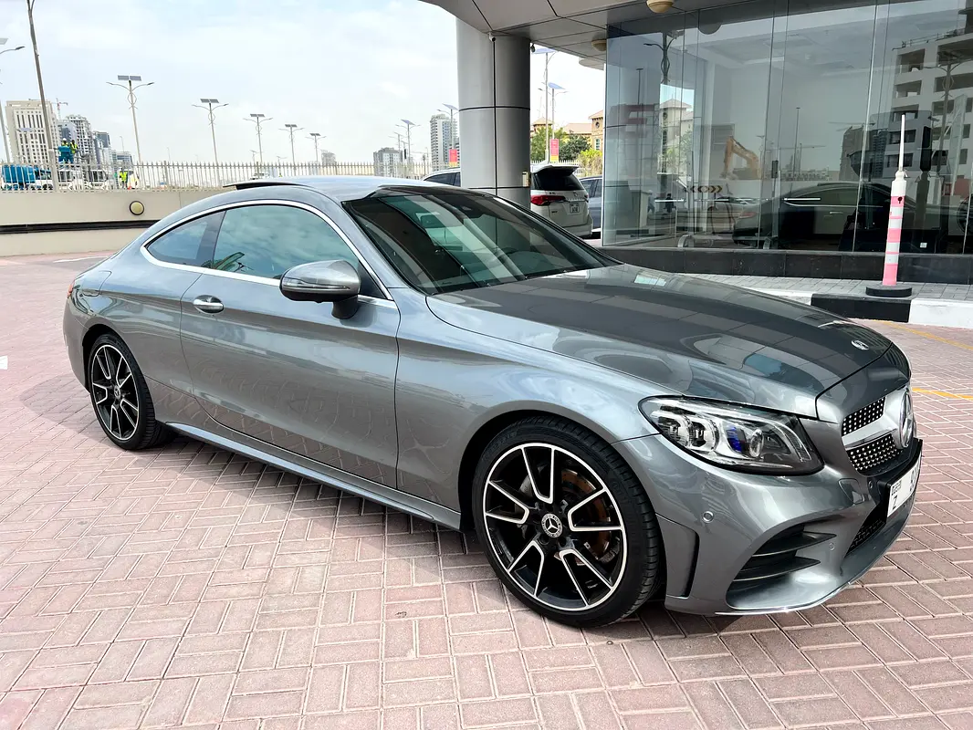 Mercedes-Benz C-Class 2020 — photo 1 of 12