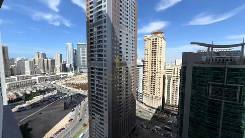 🏡 For Sale | 2-Bedroom Apartment in a Luxury Tower | Direct View of Al Khan Lagoon | Spacious Layout