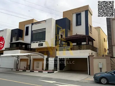 A distinctive villa in Al-Haliyo with two floors, a roof, and spacious areas, including all services.