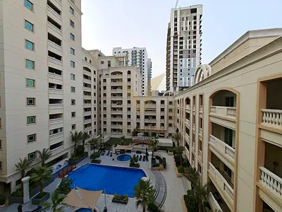 Spacious Layout I Prime Location I High Floor