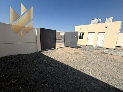 حوطه صناعيه للايجار فى الصجعه مساحه 10,000 قدم