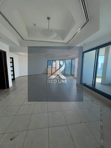 شقة 3 غرف ماستر وصالة بإطلالة بحرية | تراس كبير + بلكونة | التكييف على المالك | المجاز 1 – الشارقة 🌊🏡