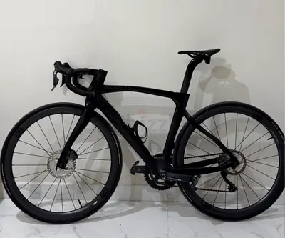 Pinarello Dogma F12 Di2 Ultegra