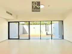 Single Row || End Unit || Full privacy