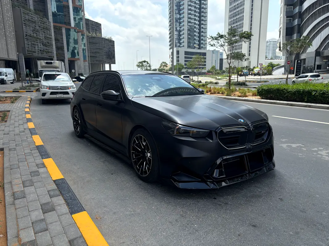 BMW M5 2026 — photo 1 of 20