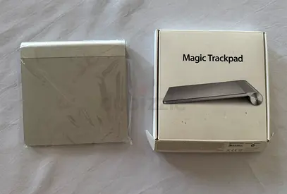 Apple Magic Trackpad (mc380) in Apple box